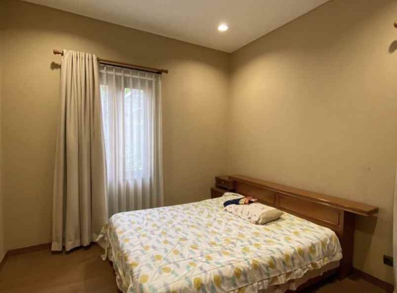 dijual rumah isola kec sukasari kota