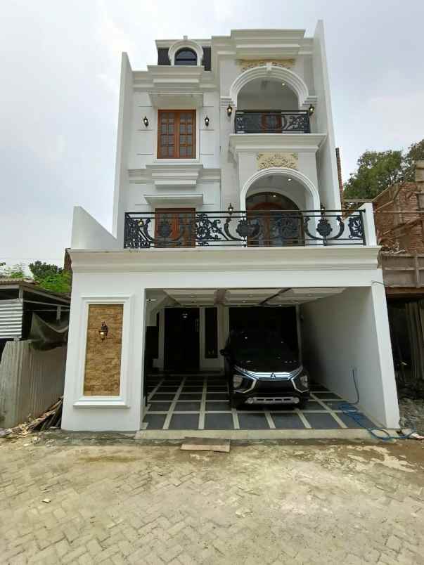 dijual rumah jagakarsa jakarta selatan