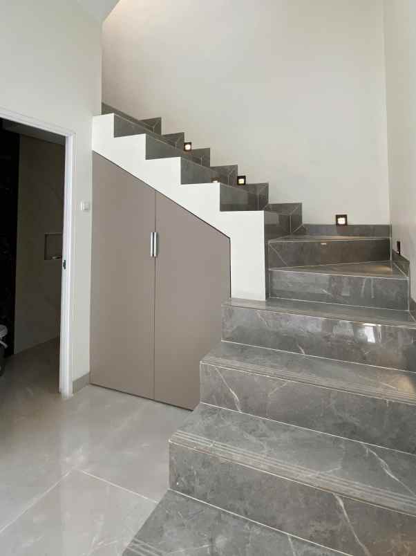 dijual rumah jagakarsa jaksel