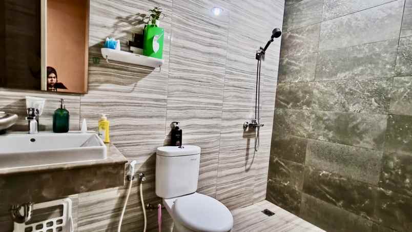 dijual rumah jakarta garden city