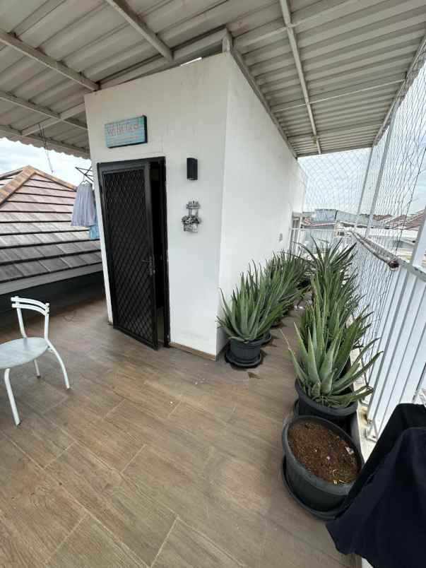 dijual rumah jakarta garden city jgc cakung