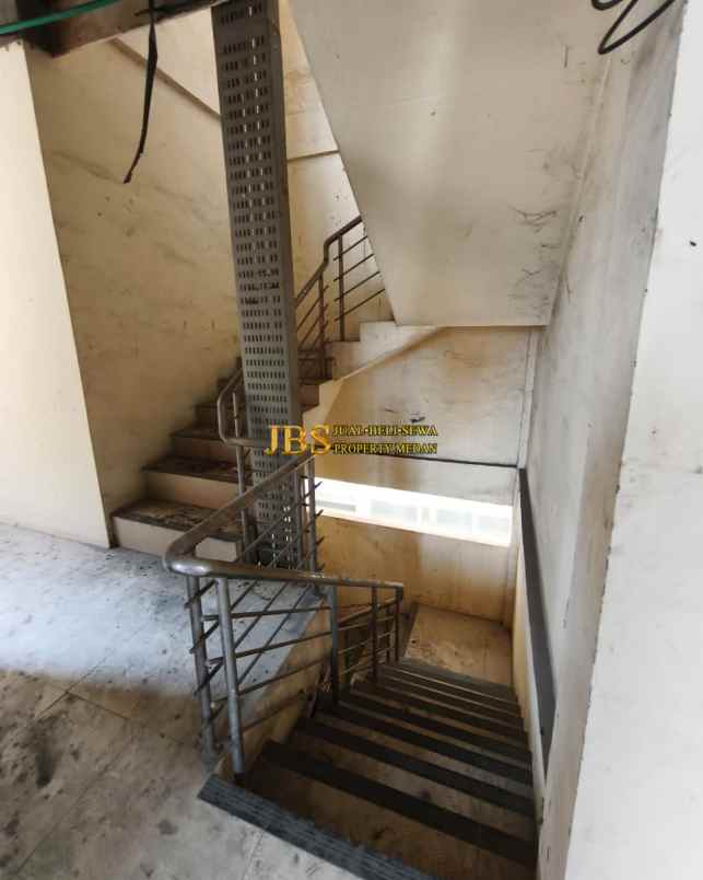 dijual rumah jalan alfalah jalan ampera