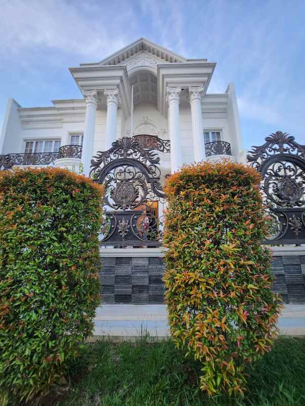 dijual rumah jalan bintang sakti