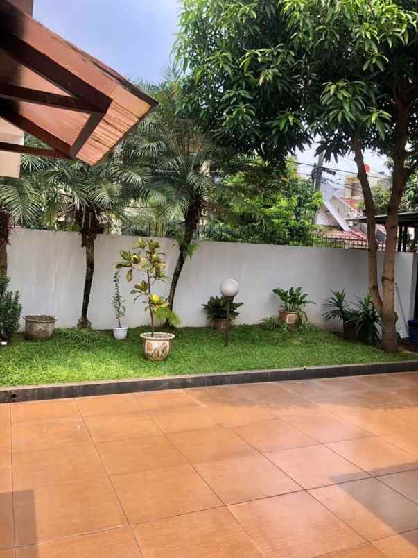 dijual rumah jalan bintaro sektor 3