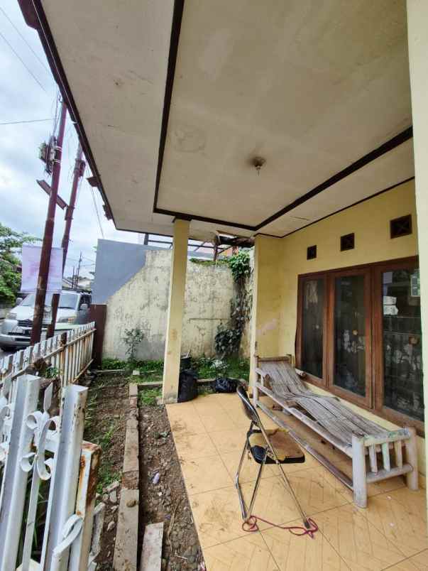 dijual rumah jalan budi