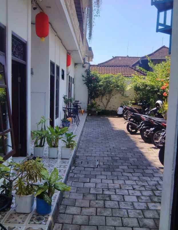 dijual rumah jalan by pass ngurah rai