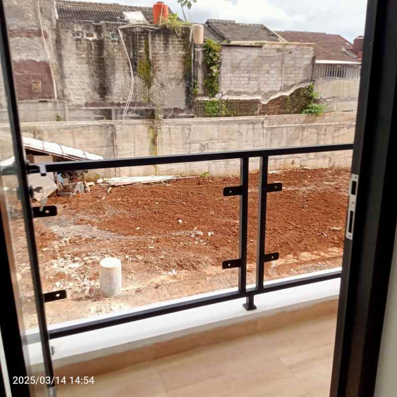 dijual rumah jalan curug agung tanah