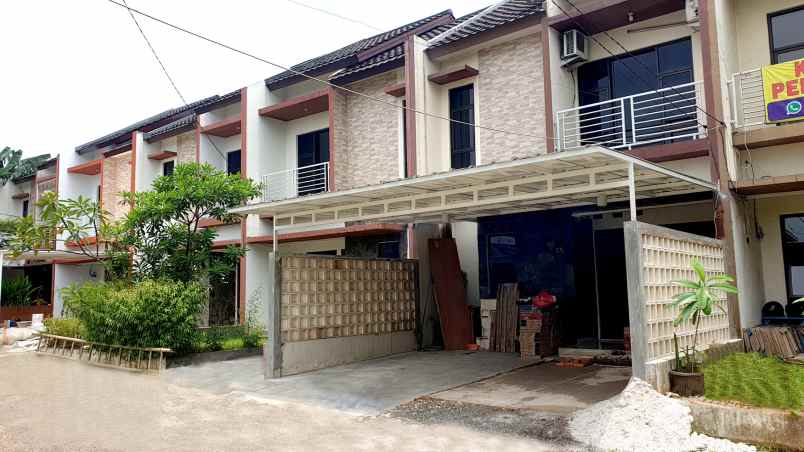 dijual rumah jalan gunung putri bojong