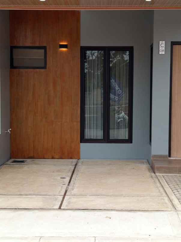 dijual rumah jalan h upni desa dangdang