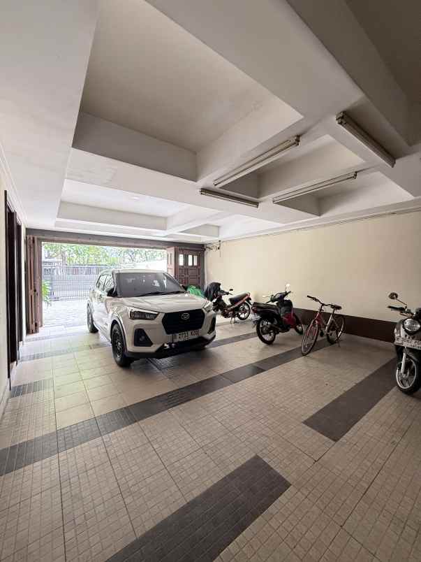 dijual rumah jalan hos cokroaminoto