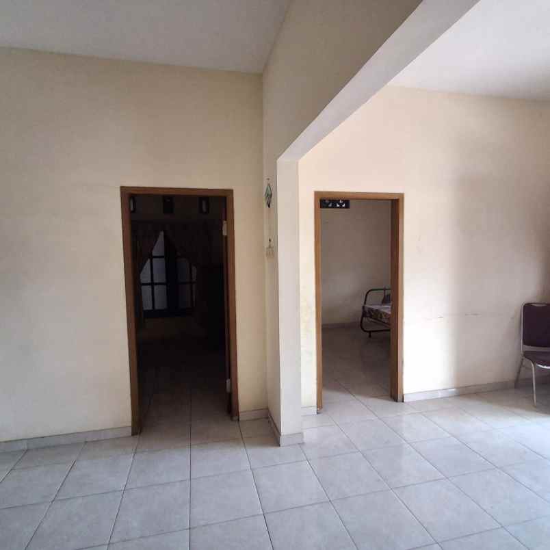 dijual rumah jalan jaksa agung suprapto