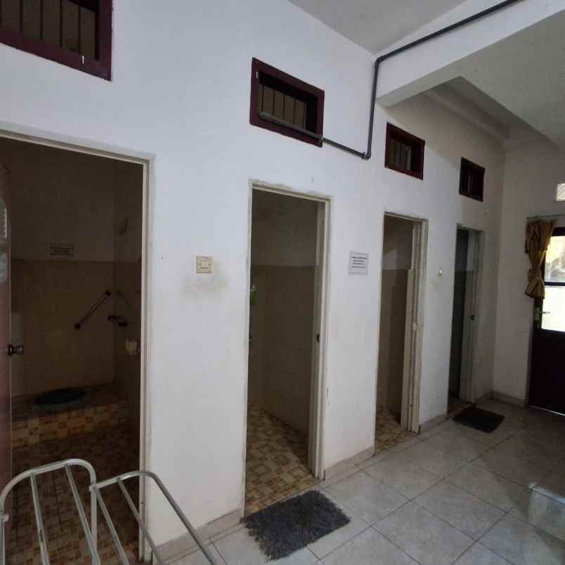 dijual rumah jalan jaksa agung suprapto