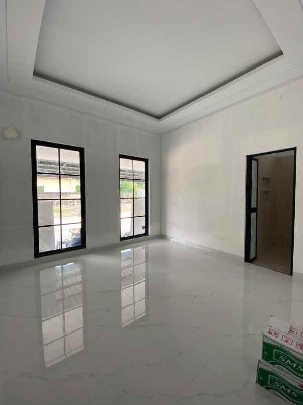 dijual rumah jalan jendral sudirman