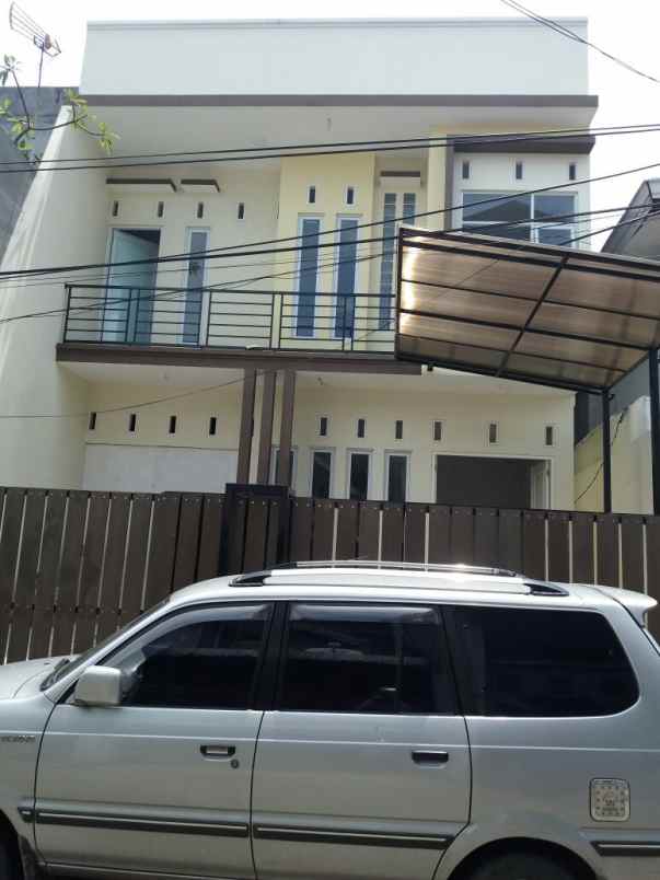 dijual rumah jalan kebon jahe ii