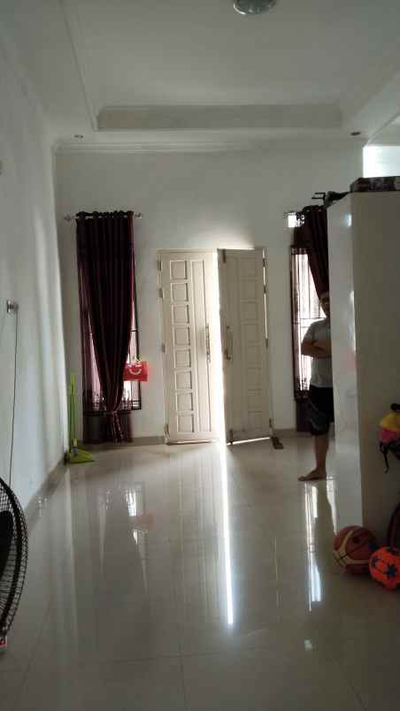 dijual rumah jalan paris haji husen 2