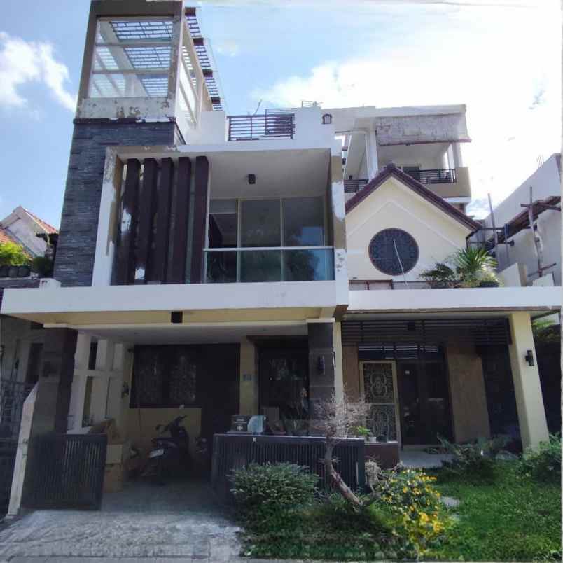 dijual rumah jalan puri widya kencana