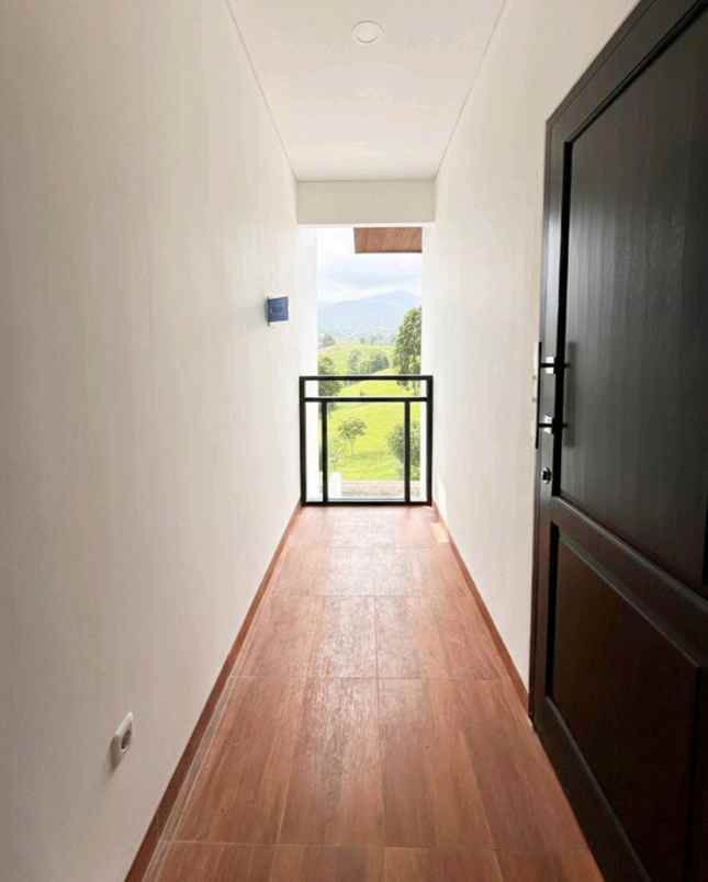 dijual rumah jalan raya ciputat