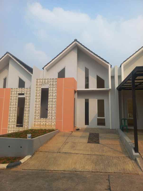 dijual rumah jalan raya kalisuren