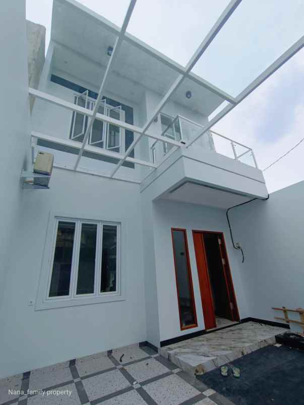 dijual rumah jalan raya larangan joglo