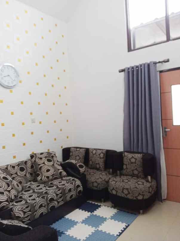 dijual rumah jalan raya sukamukti