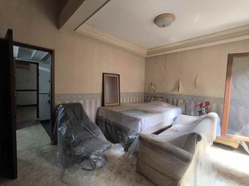 dijual rumah jalan tegal