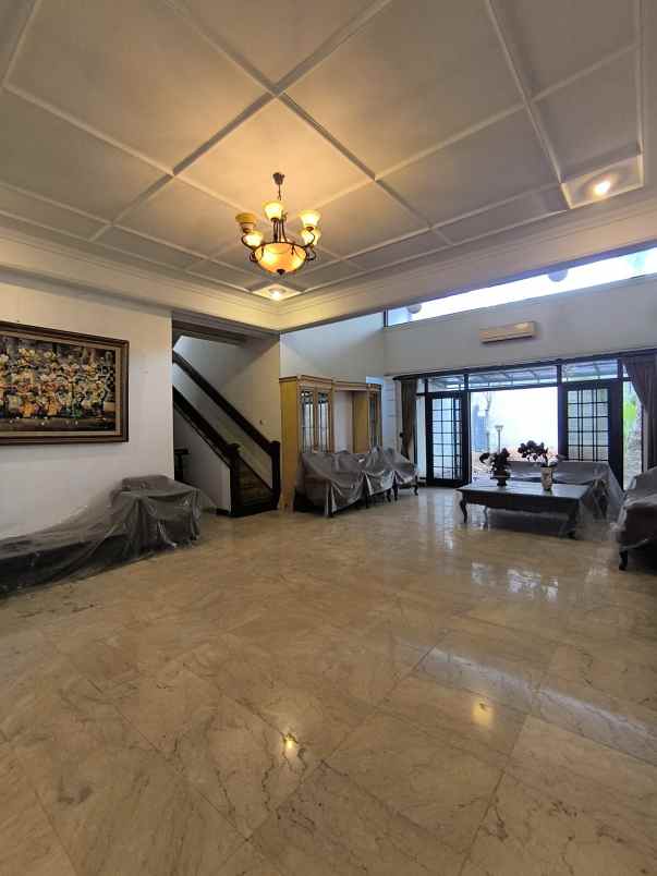 dijual rumah jalan tegal