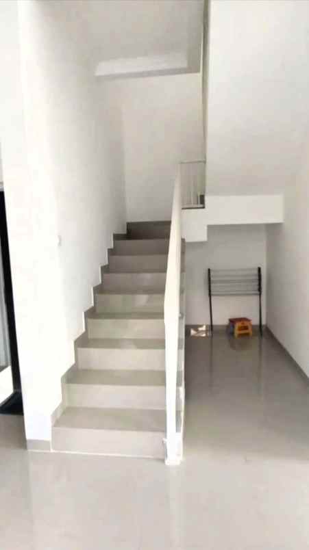 dijual rumah jatibening