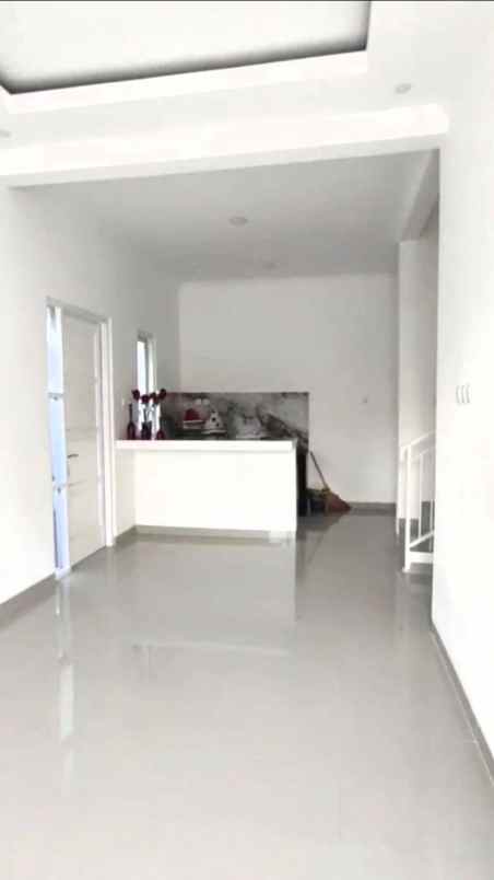 dijual rumah jatibening