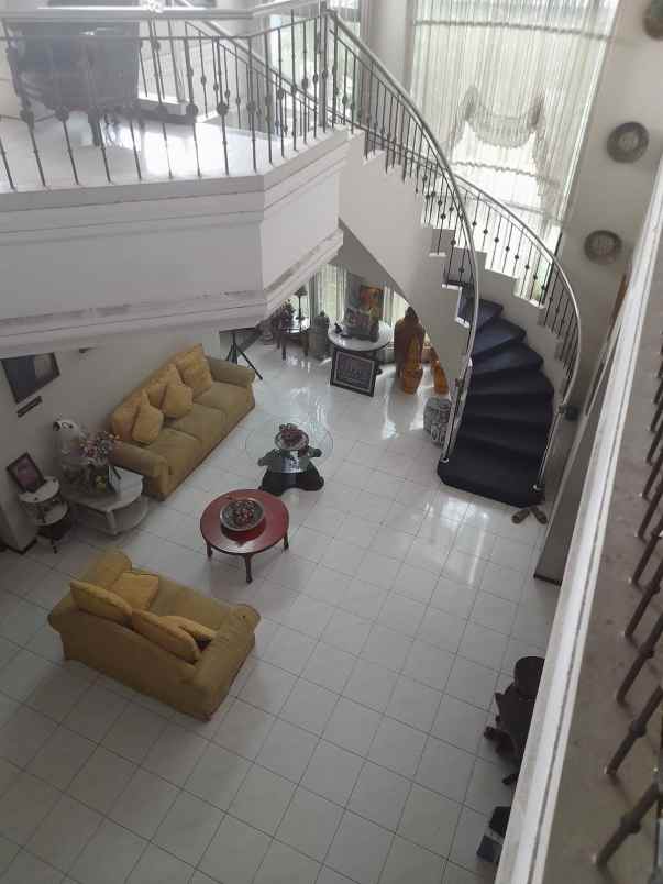 dijual rumah jemursari