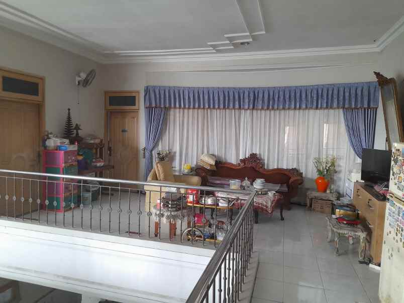 dijual rumah jemursari
