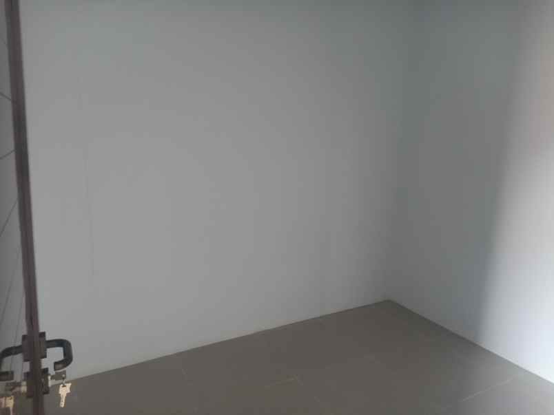 dijual rumah jl bakti abri