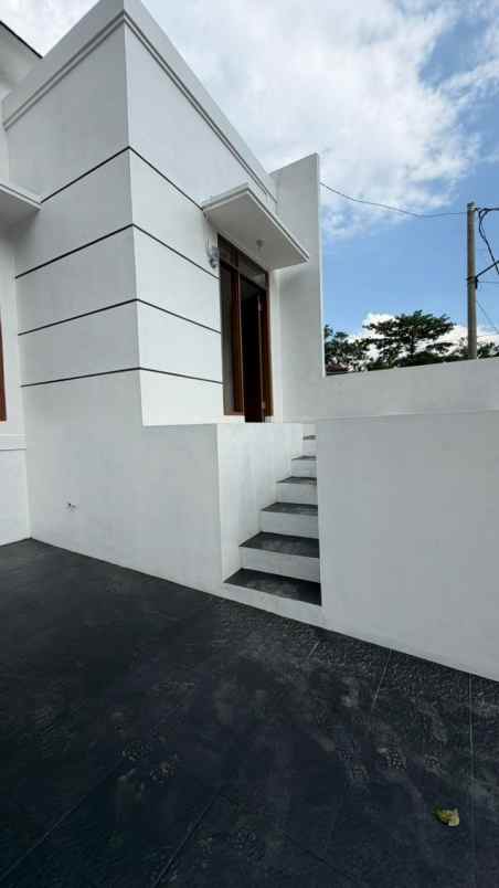 dijual rumah jl cijambe cinunuk cileunyi