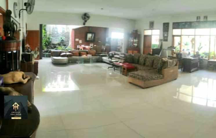 dijual rumah jl cimahi