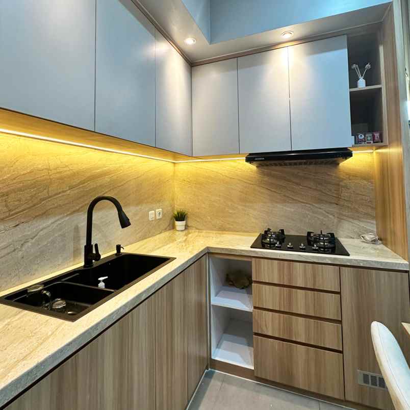 dijual rumah jl cirendeu indah iii rt 4