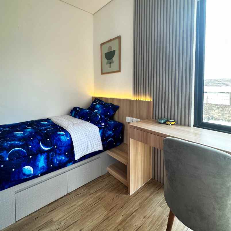 dijual rumah jl cirendeu indah iii rt 4