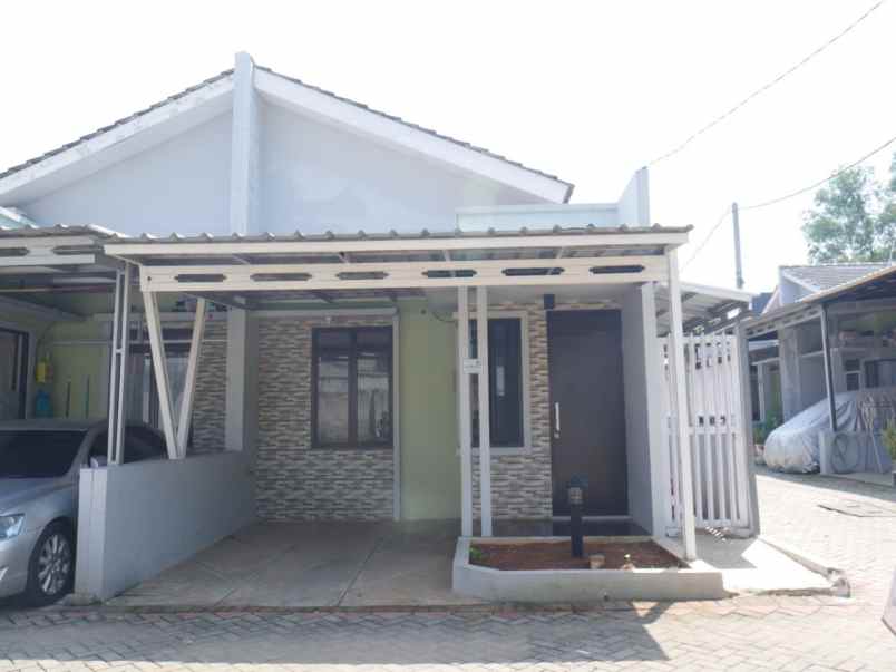 dijual rumah jl cisaat setu telajung