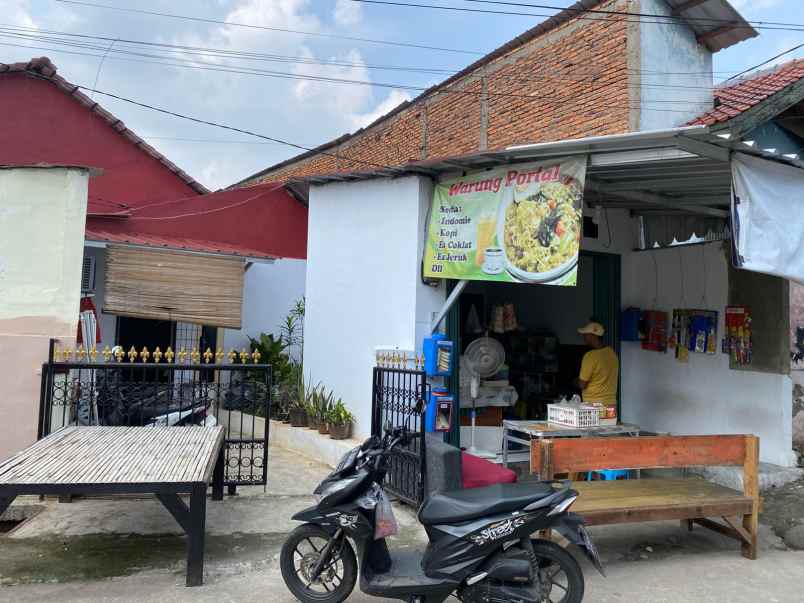 dijual rumah jl dakota perum tni au