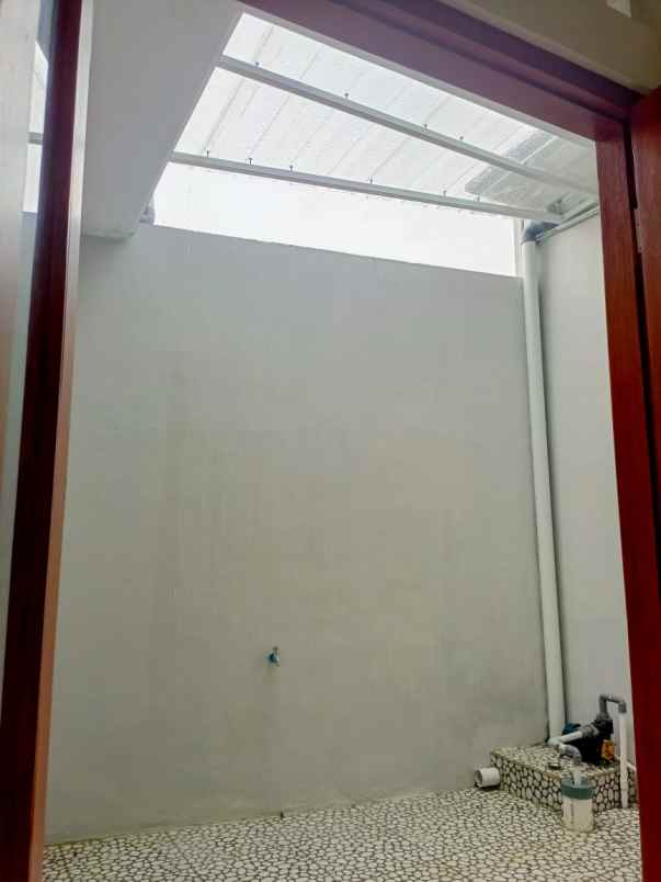 dijual rumah jl godean km 10