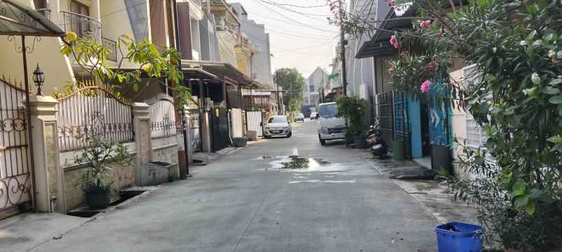 dijual rumah jl hadiah utama ii f no