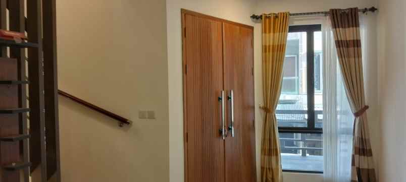 dijual rumah jl hadiah utama ii f no