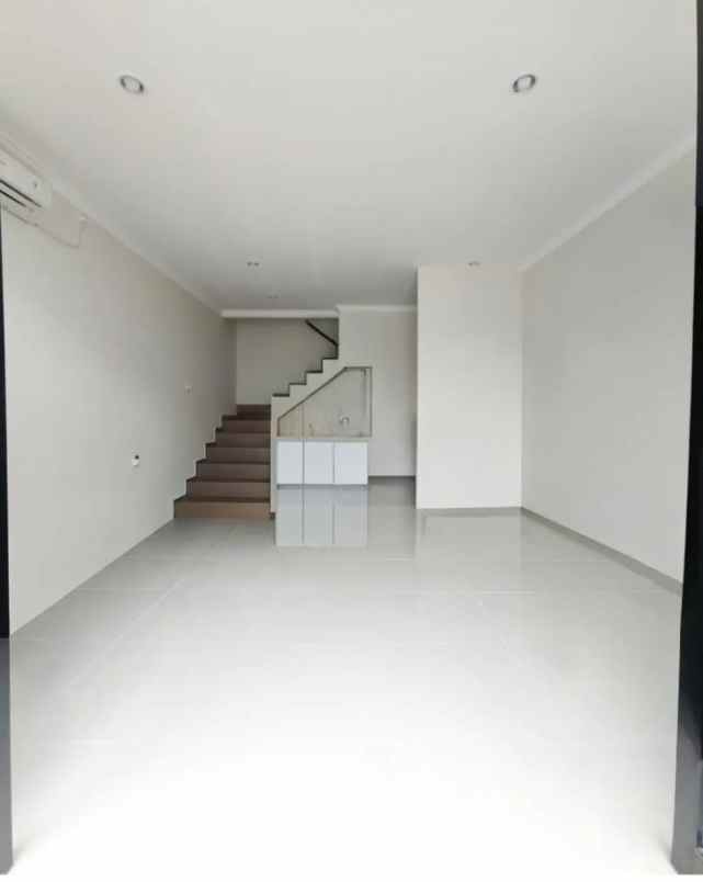 dijual rumah jl jagakarsa jakarta selatan