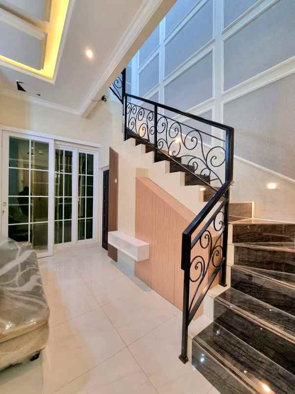 dijual rumah jl jagakarsa jakarta selatan