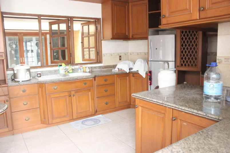 dijual rumah jl kelapa sawit kelapa