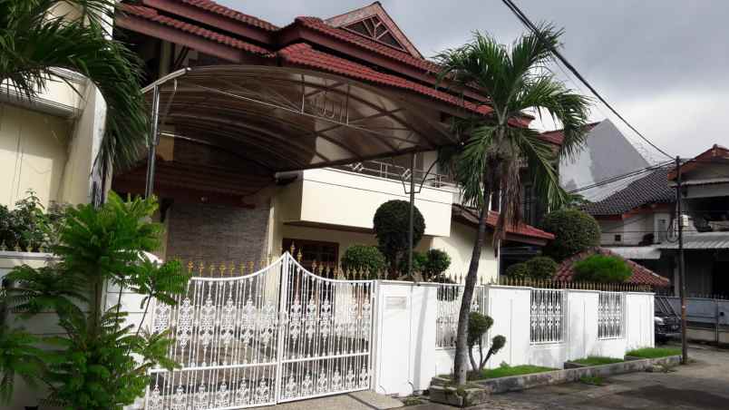 dijual rumah jl kelapa sawit kelapa