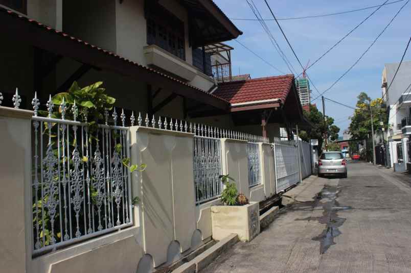 dijual rumah jl kelapa sawit kelapa
