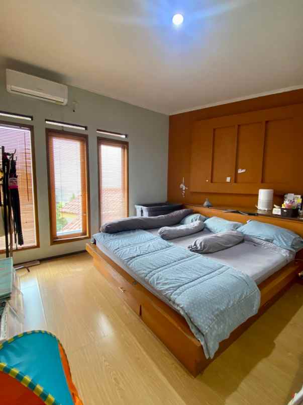 dijual rumah jl kintamani raya