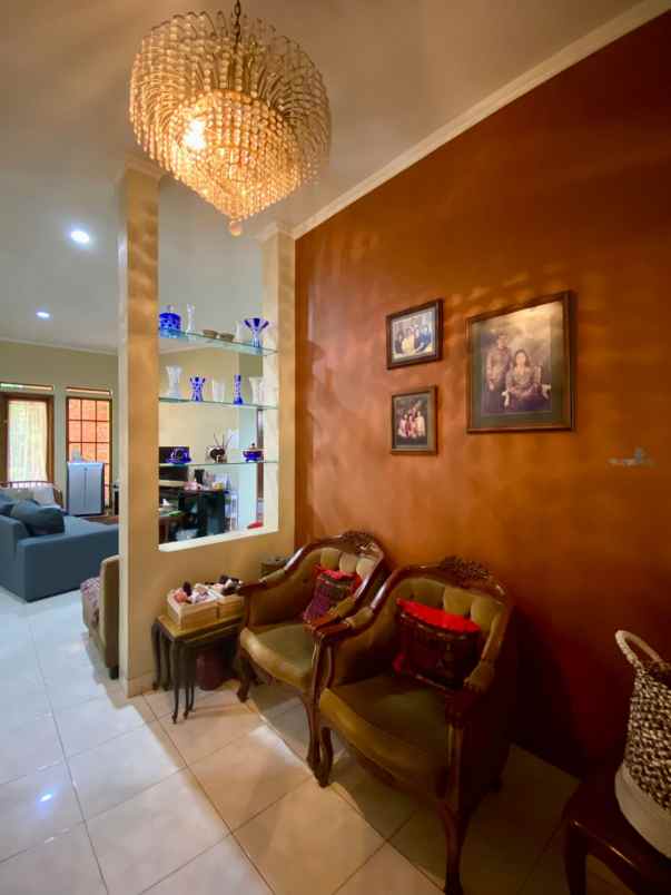 dijual rumah jl kintamani raya