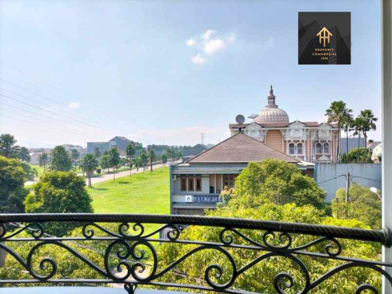 dijual rumah jl komplek batununggal indah