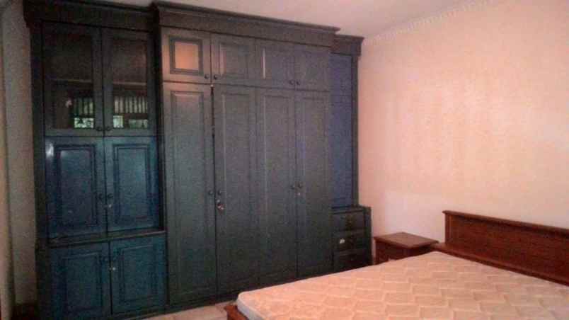 dijual rumah jl komplek puri cinere