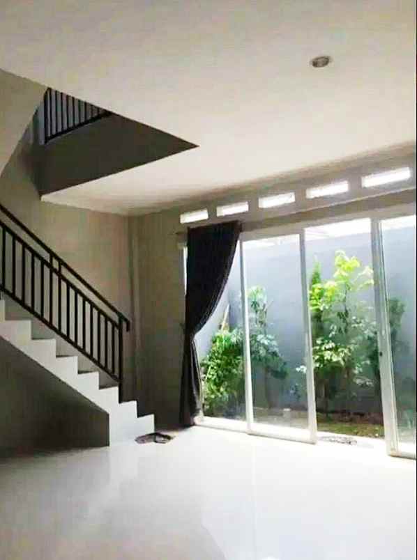 dijual rumah jl limo cinere depok jawa